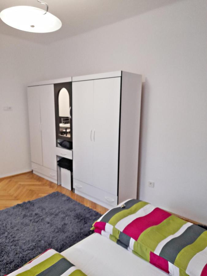 Ferienwohnung Pecs Park Exterior foto
